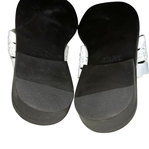 Duck Head Leather Sandals White Made in Brazil NWOT Size 10 - Picture 7 of 7
